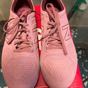 Women’s New Balance sneakers